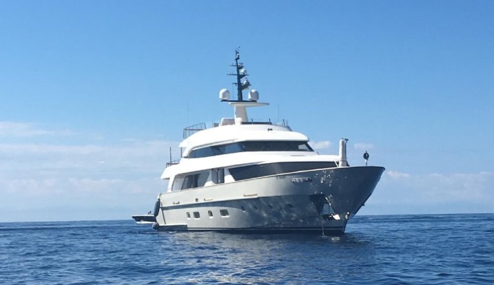 MY MY WAY Yacht for Charter